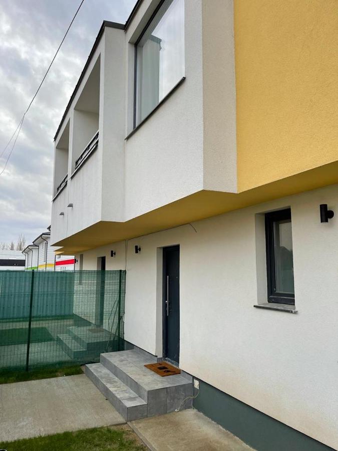 Beautiful Colors Residence Villa Otopeni Exteriör bild